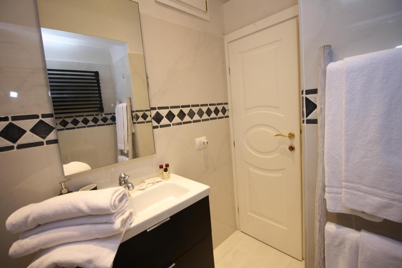 Homedoapartments Deluxe Terme Suite Firenze Bagian luar foto